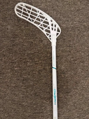 Zone Hybrid Thin fl 29 - Snygg vitt Zone Hybrid Thin    - 96 Cm - 29 Flex  - AirOne PP - INGEN LINDA  Vid snabb affär kan priset sänkas!!