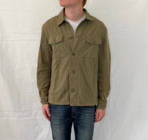 Mango Overshirt Light Green Men's - Ljusgrön overshirt från Mango i mycket fint skick.