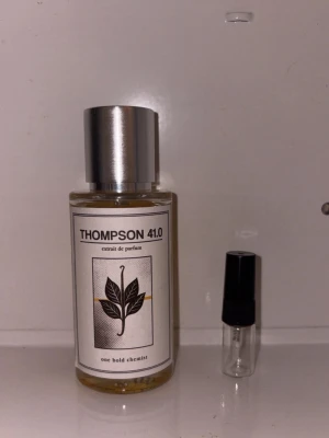 2ml THOMPSON 41.0 sample  - 2ml sample av Thompson 41.0 ( inspirerad av Tomford Tobacco Vanille) 