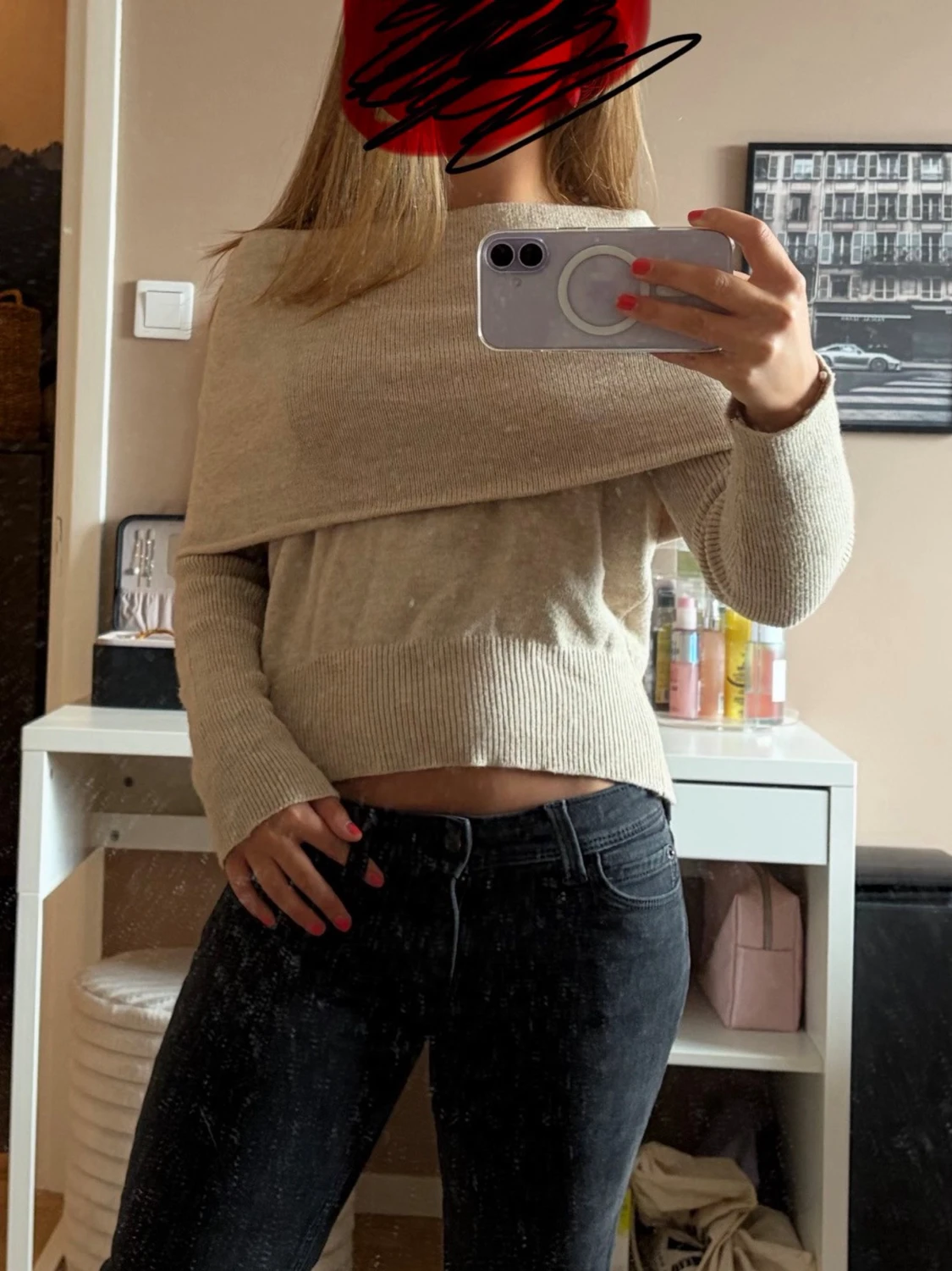 Beige off shoulder stickad tröja