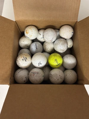 Träningsbollar 40 pack - 40-pack träningsbollar. Perfekt för träning på rangen eller hemma. Blandade modeller med tydliga kosmetiska märken och slitage, bollarna kan även vara märkta RANGE                            REKOMMENDERAS INTE FÖR SPEL PÅ BANAN!#2