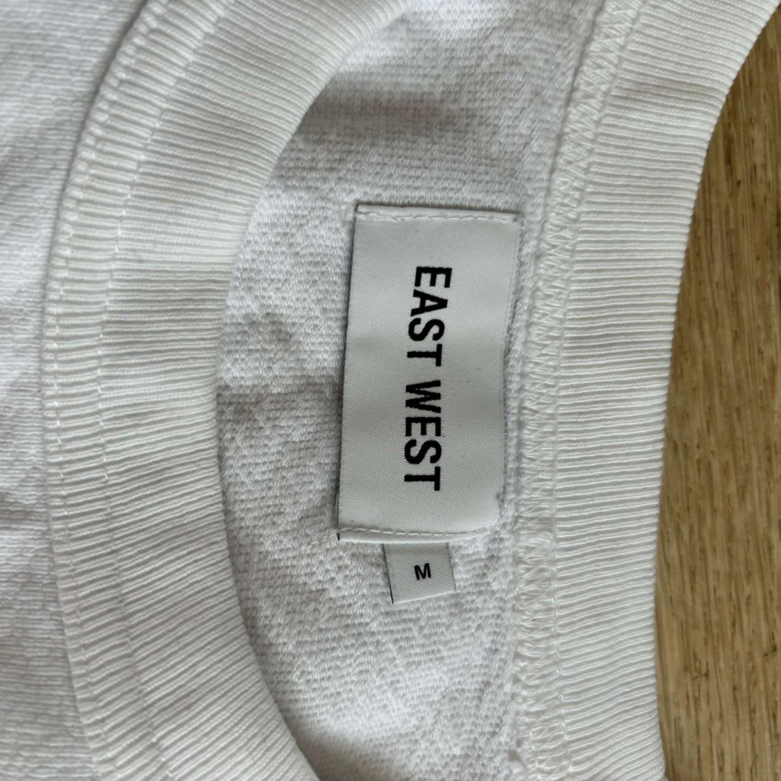 Vit långärmad tröja - 91