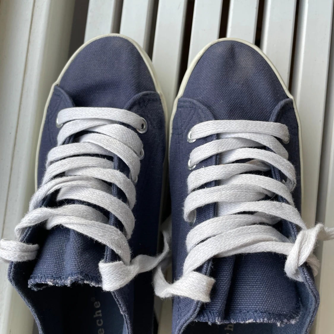 Blåa sommarskor - 91