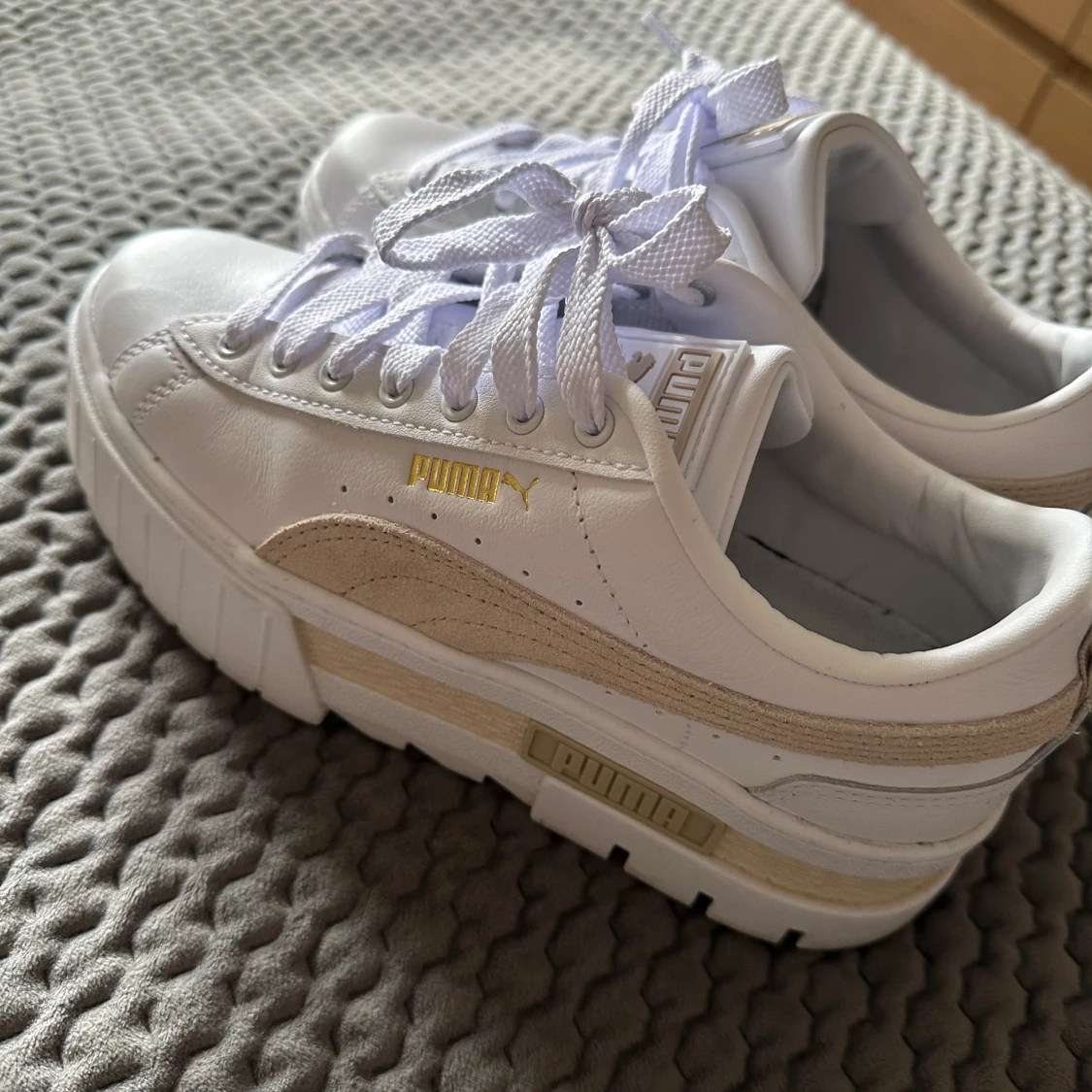 Puma sneakers white-peyote storlek 37