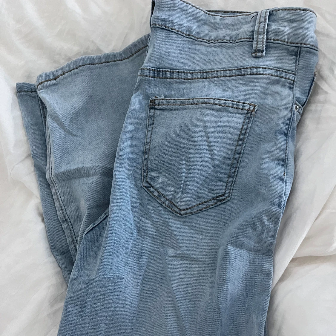 Ljus blåa jeans  - 90