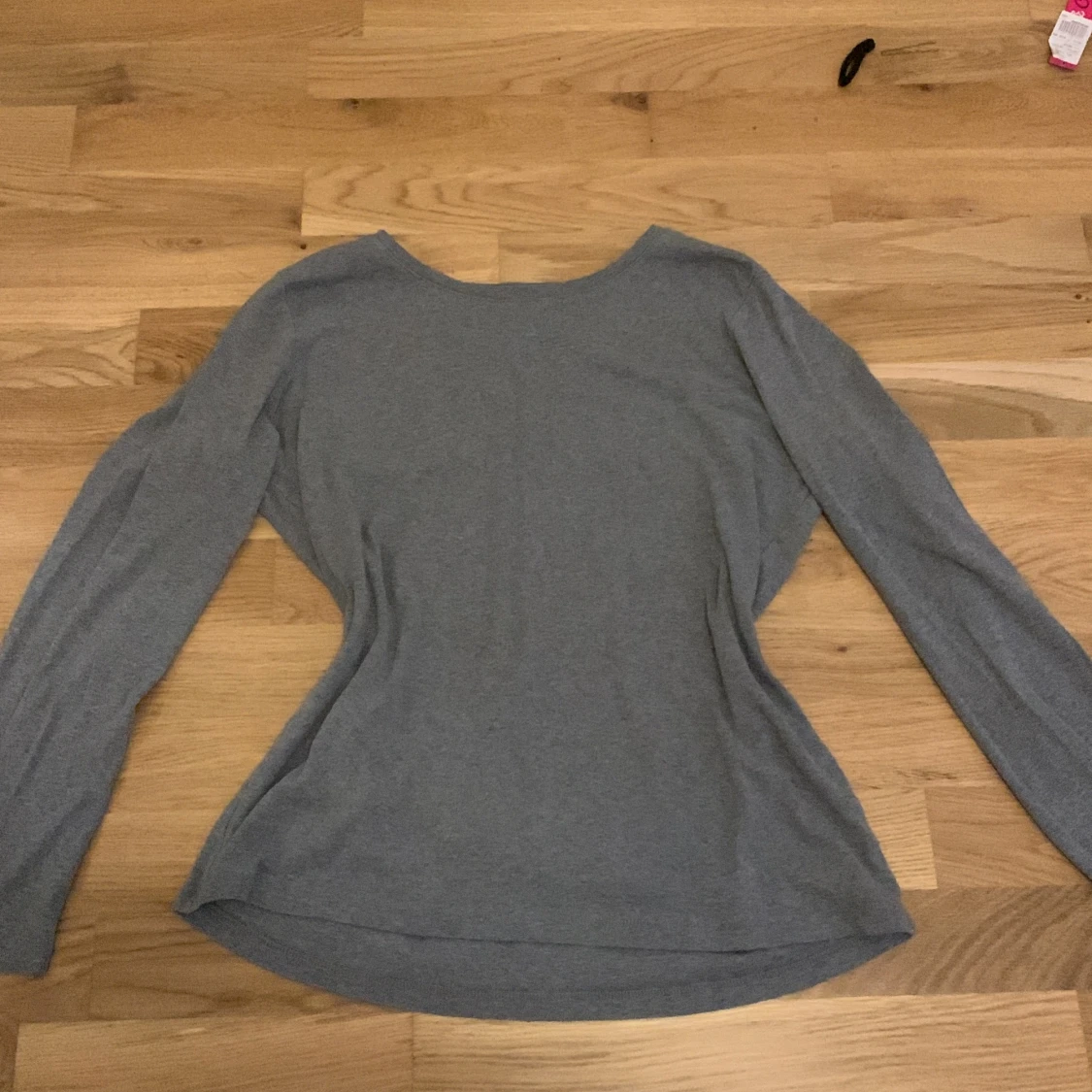 Grå långärmad T-shirt - 90