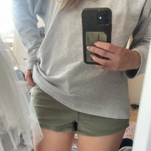 Militärgröna shorts - Superfina shorts från hm🤗💕