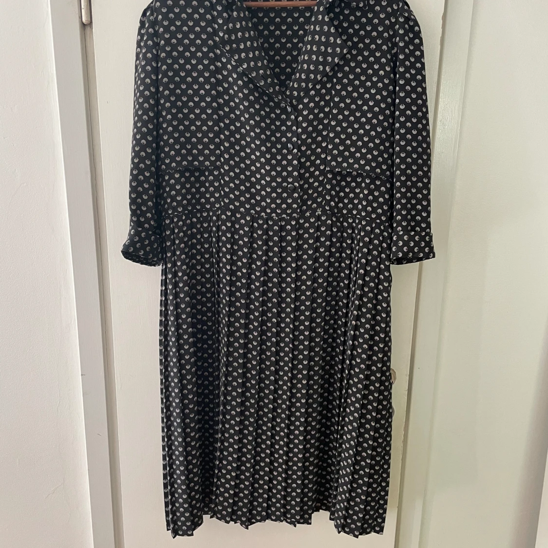 Snygg klänning - M
