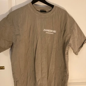 Oversized T-Shirt - Bough in Australia. Baggy vintage style. Only worn once. 
