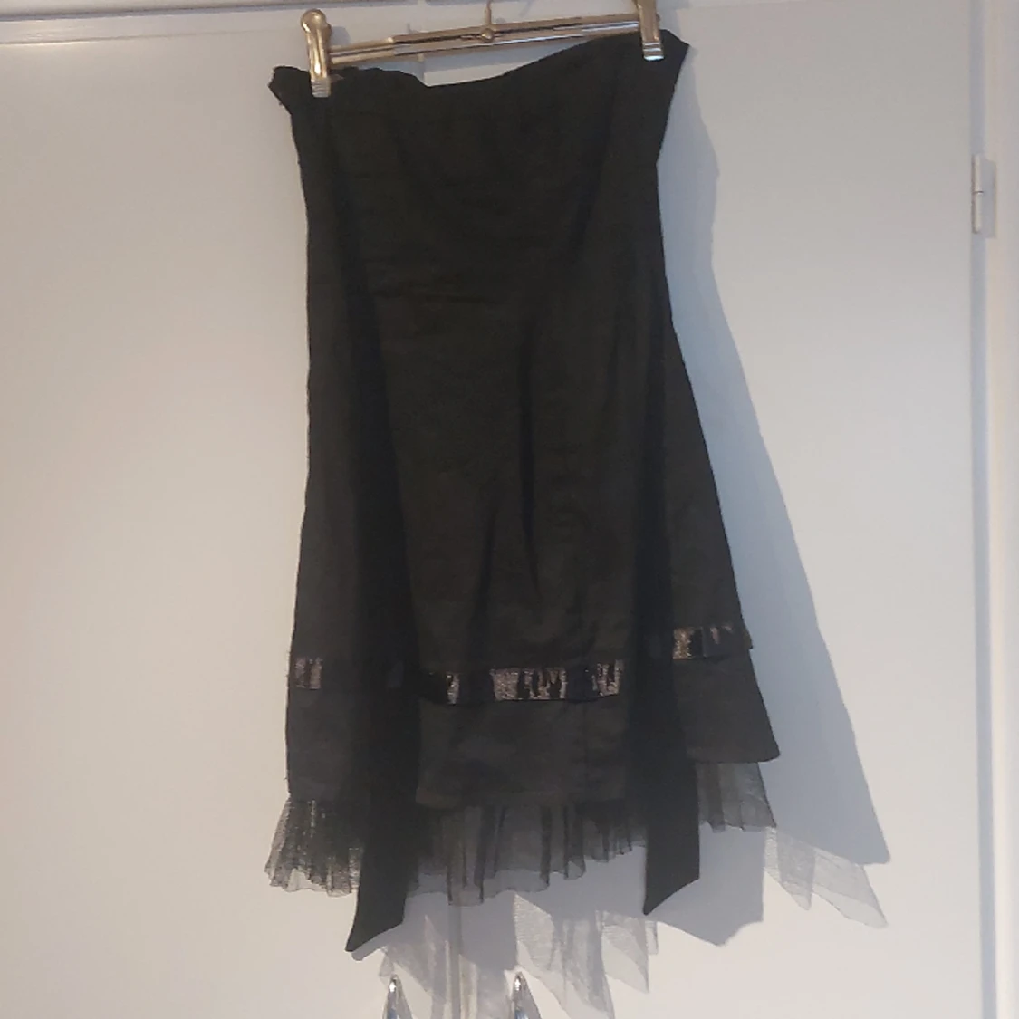 Svart klänning från H&R - 90