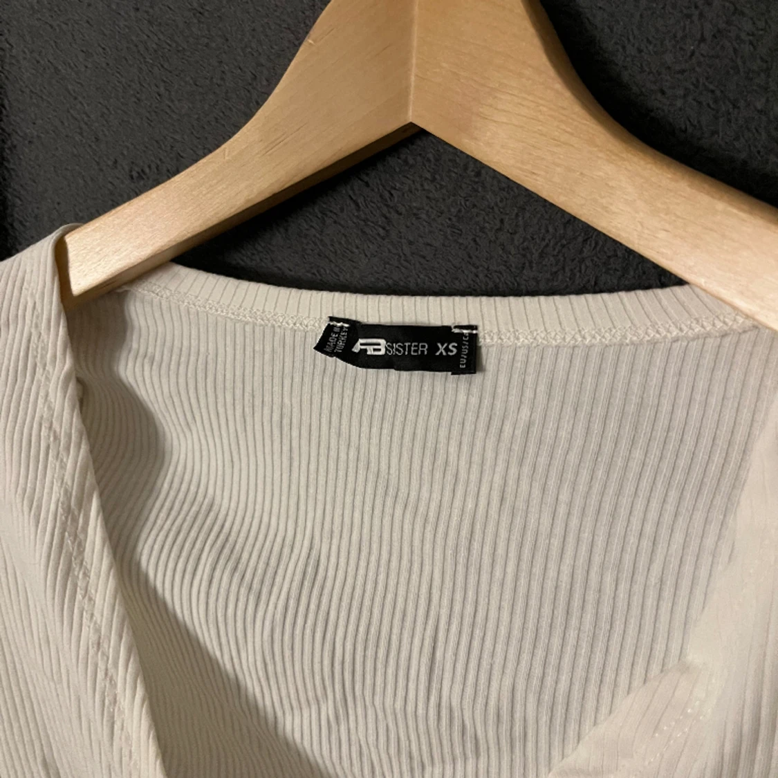 Långärmad v ringad topp🤍 - 91