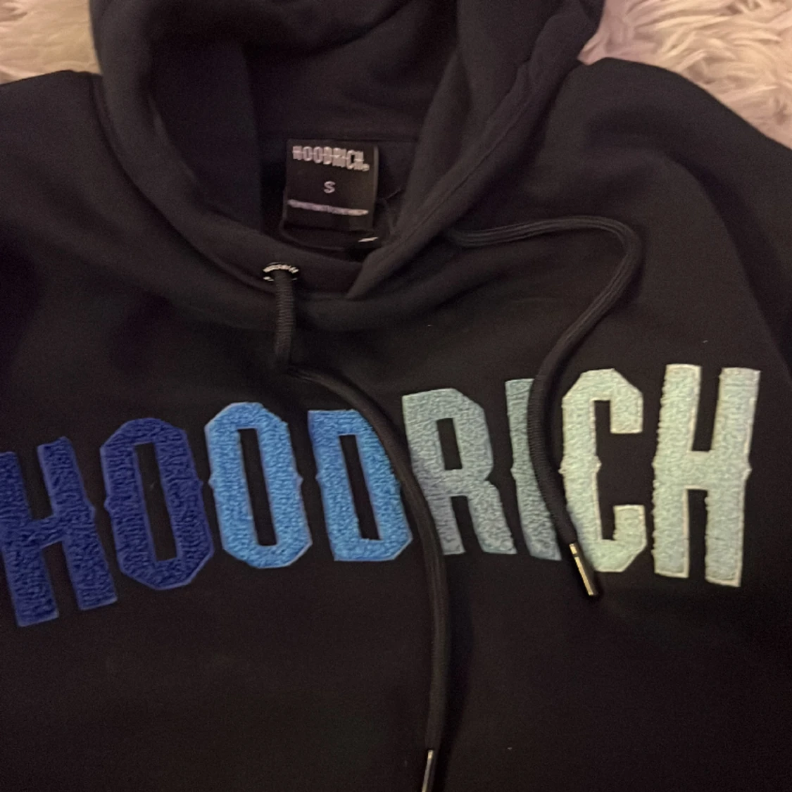 Hoodrich mörk blå hoodie  - 91
