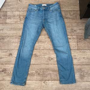 jack & jones jeans 10/10 skick använda 3 gånger, Slim/Glenn