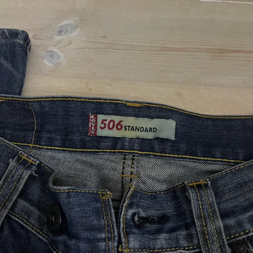 Säljer mina super snygga jeans som tyvärr är för små❣️❣️. Jeans & Byxor.