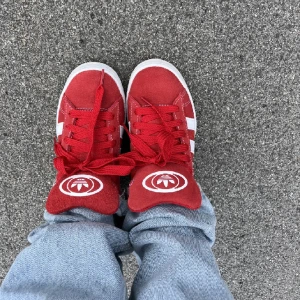 Adidas campus - Skit snygga adidas campus skor som knappt är använda då jag inte trivdes i förgen. Använda ca tre gånger, så som nya. 