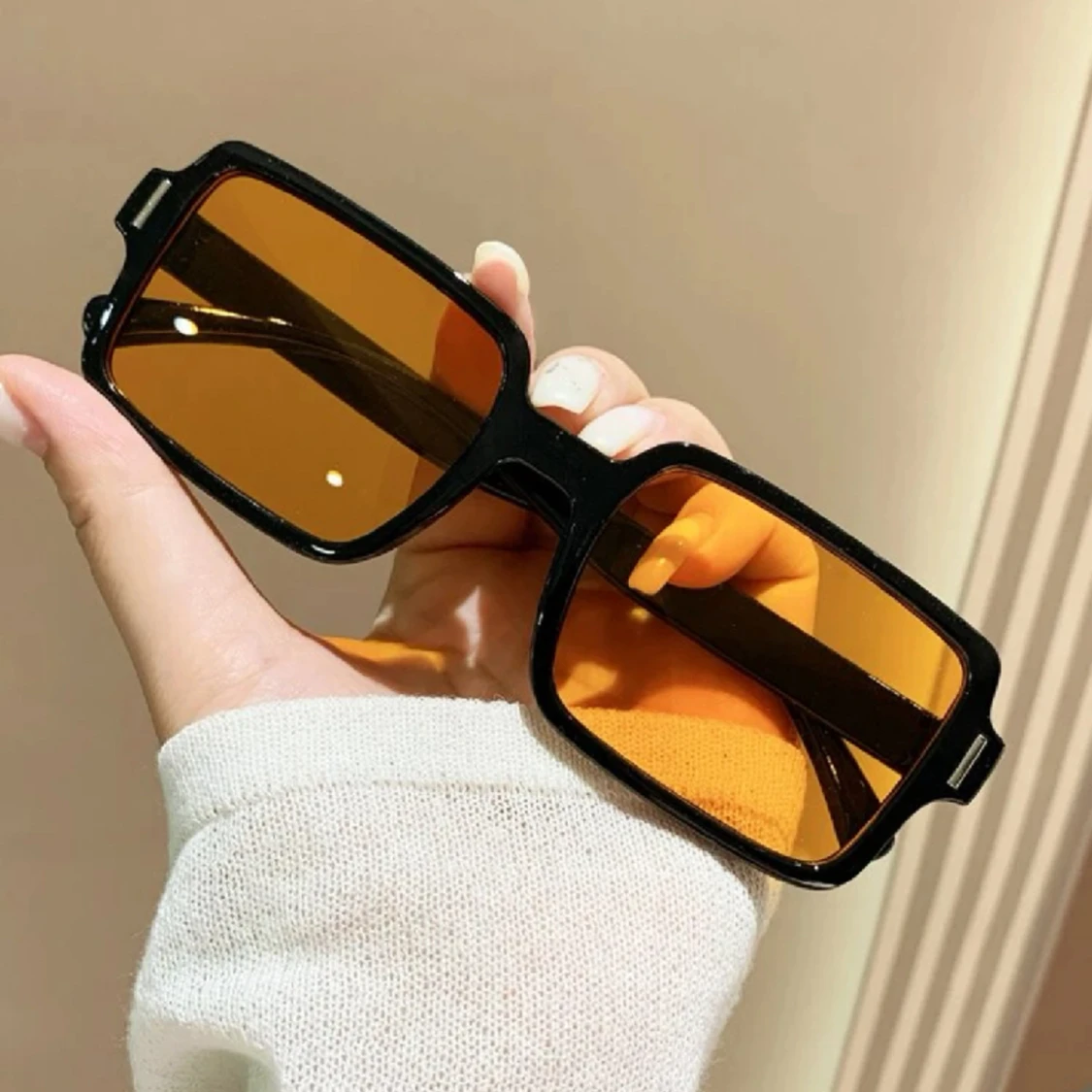 Nya solglasögon  - 90