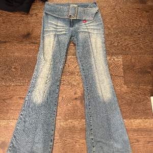 Väldens snygaste jeans som tyvärr inte passar skulle säga att den är storlek s