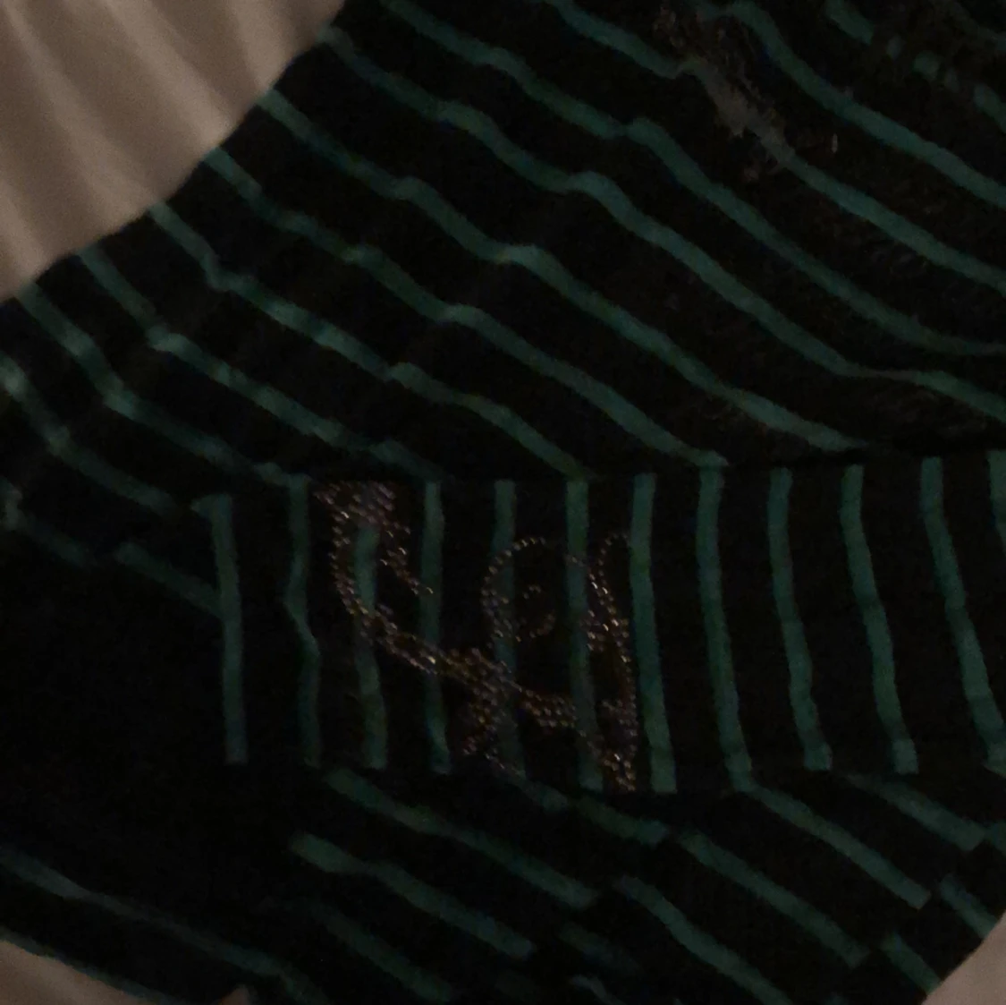 Grön/svart långärmad tröja! - 91