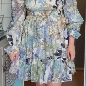 & Other Stories Dress/Klänning - Size/storlek: 38  I have worn it 1 time./Jag har burit klänningen en gång.  In great condition./Klänningen är i mycket bra skick.