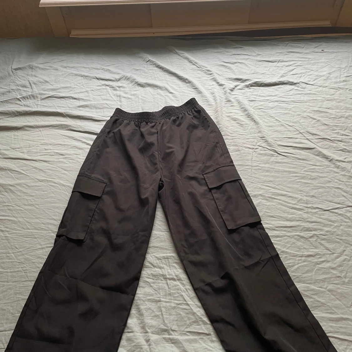 Svarta crogo pants