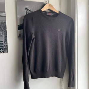 Morris tröja - Tja! Säljer min Morris tröja eftersom den blivit för liten för mig. Tröjan är i storlek S men sitter lite tajtare. Hör av er vid frågor! 😁//Emil