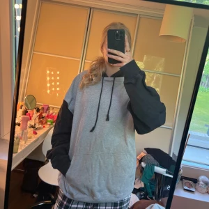 Hoodie - Brandy melville gray and black hoodie, worn a few times