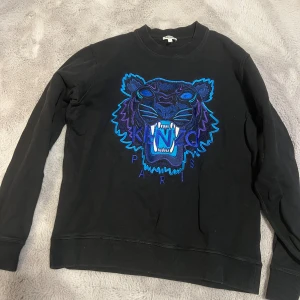 Herrkläder  - Tröjorna är storlek S