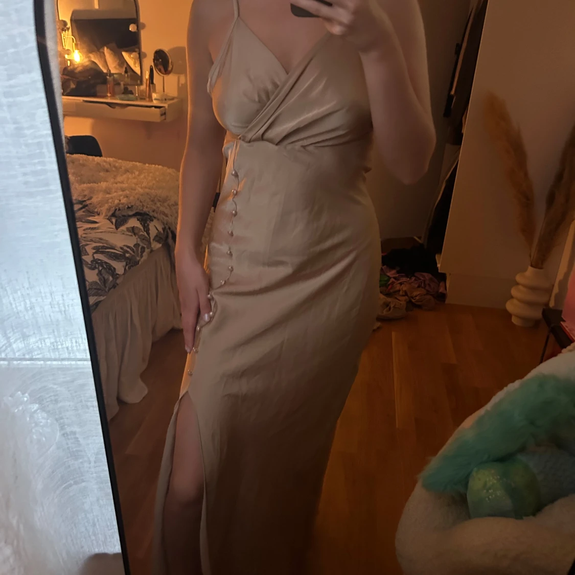 Champagne färgad klänning  - 92