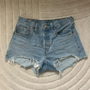 Levis shorts 501 - Använda fåtal gånger 