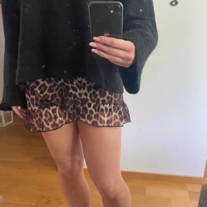 Leopard kjol - Jättefin kjol i leopardmönster från nelly med volanger💓