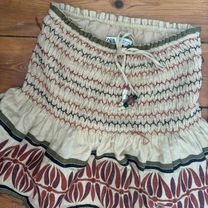 Zara kjol - Jätte söt sommar kjol