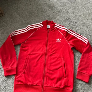 Adidas - Helt ny