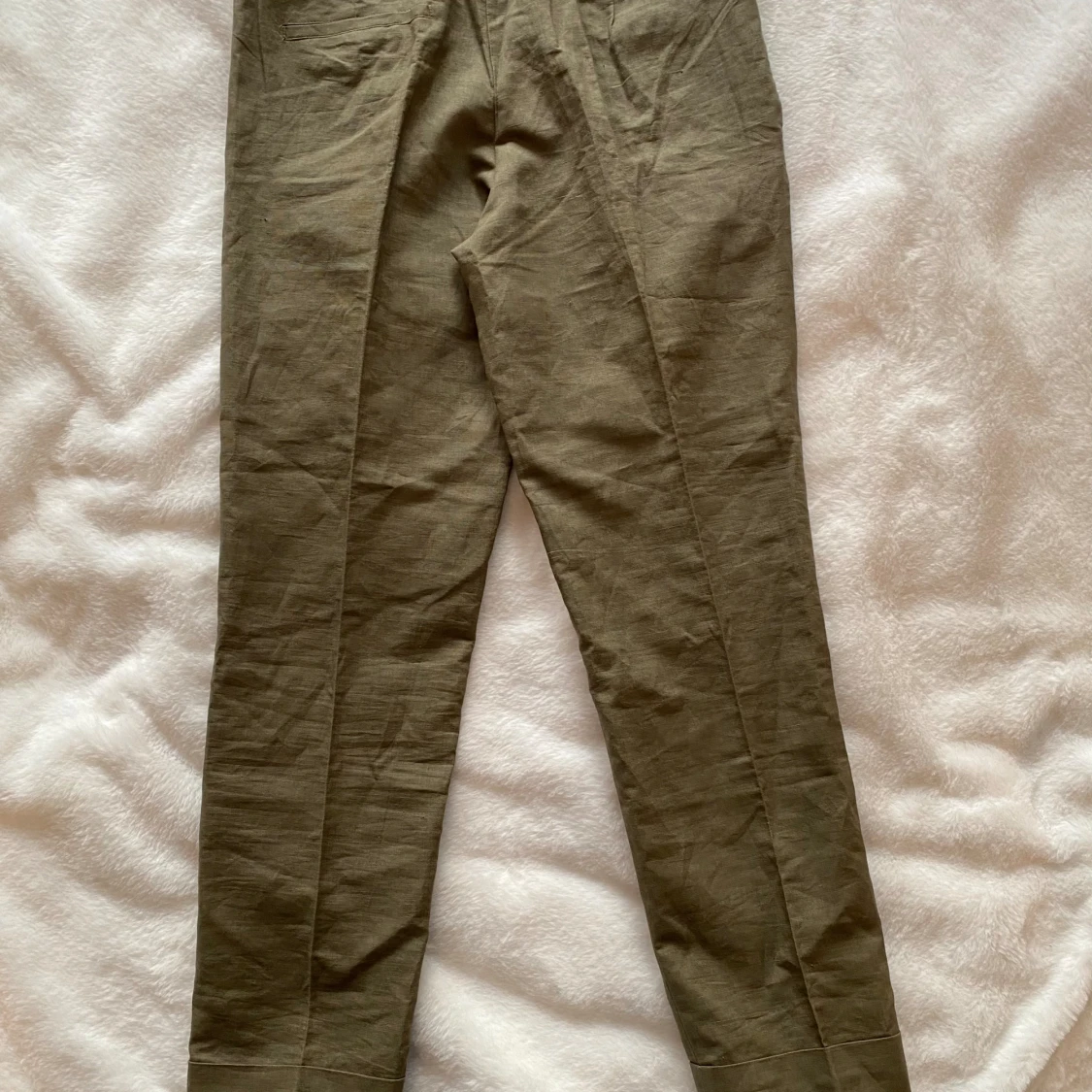 Nya kakifärgade halvlinne byxor i strl 36 från Camaieu - 90