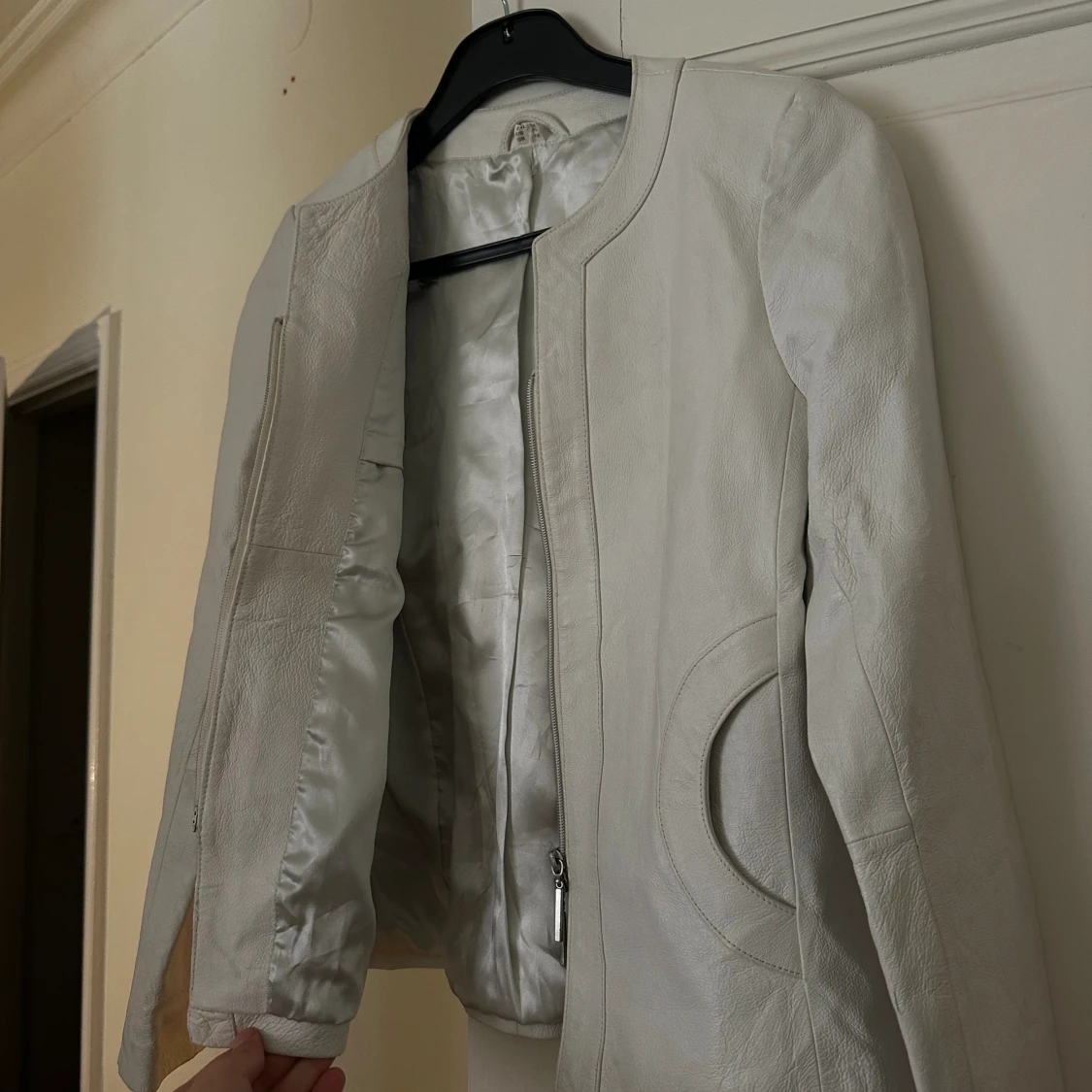 Vit läderjacka - 91
