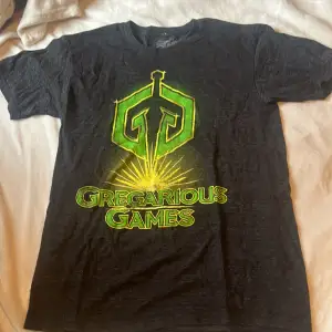 Gregarious games t-shirt. Aldrig använt har bara testat den en gång. 😊💕