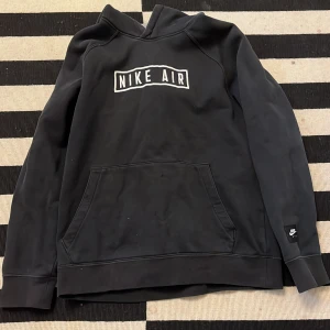 Nike air hoodie  - Bra skick 147-158