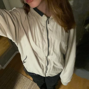Jacka  - Perfekt till våren :) ⭐️ köpt second hand 