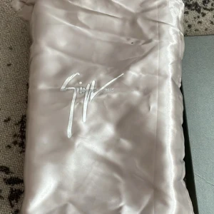 Giuseppe Zanotti Skor - Helt ny, oanvänd, storlek 43