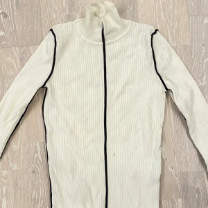 Zara tröja  - Tröja från zara knit i storlek S. 