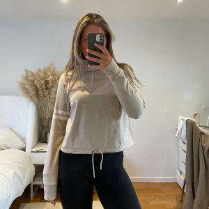 Stronger träningströja - Stronger träningströja, aldrig använd. Lappar kvar på.