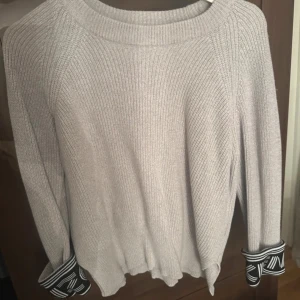 Kenzo tröja  - Kenzo tröja. Äkta. XS men passar mig med s/m.