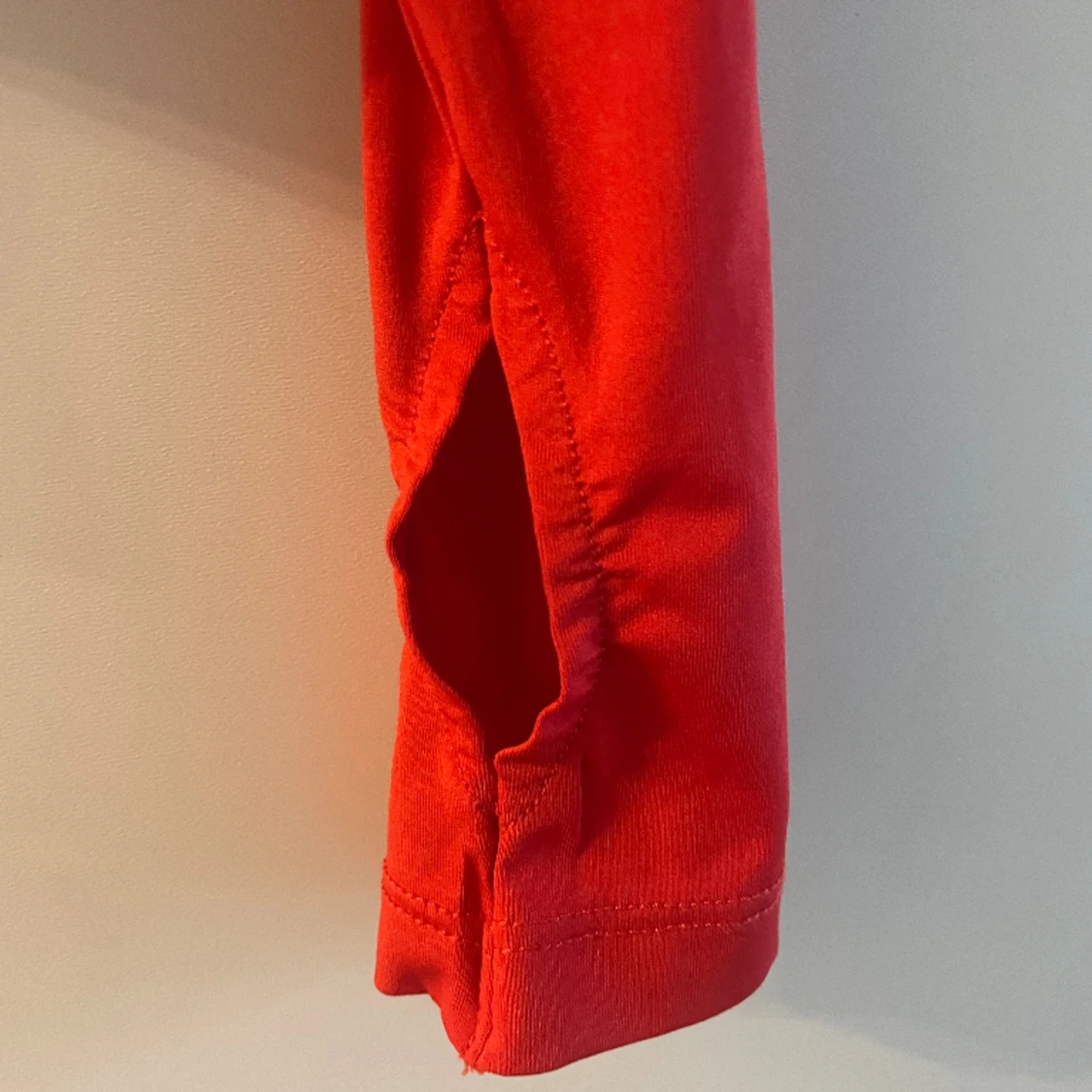 Röd tröja  - 90