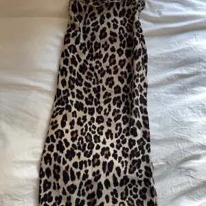 Jätte snygg leopard kjol.