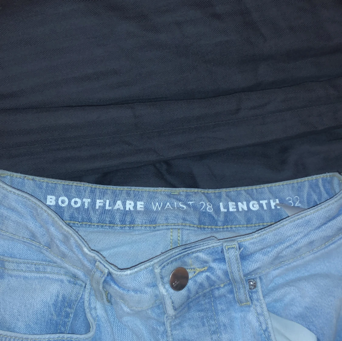 Ljusblåa jeans - 90