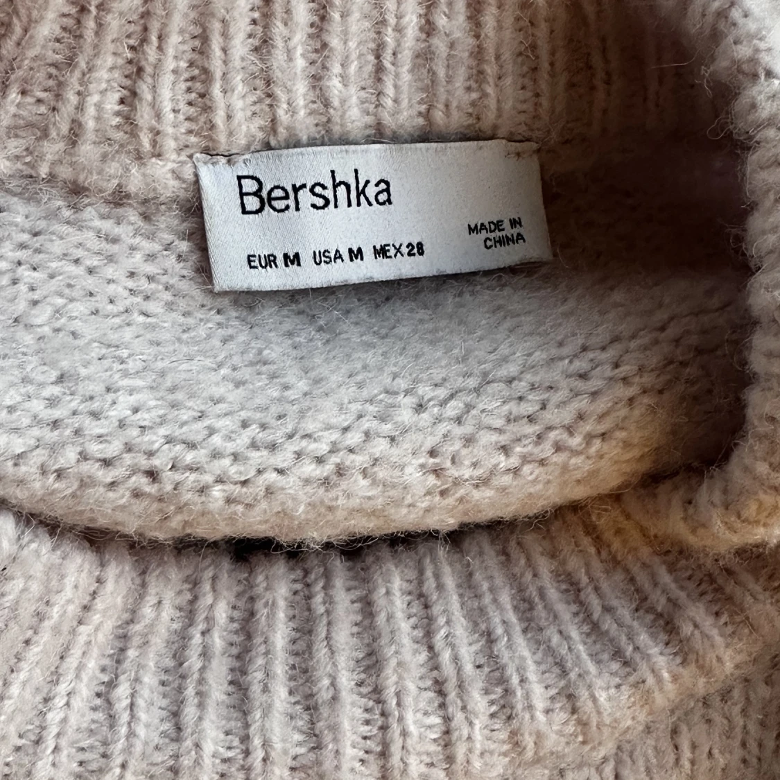 Stickad tröja  - 91