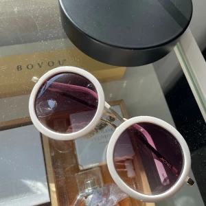 Solglasögon - Unika solglasögon från monki!