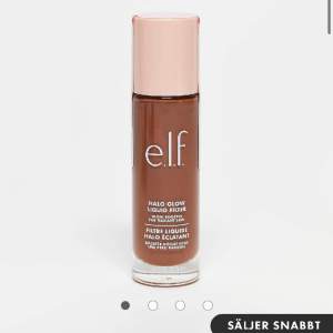 säljer en endast testad elf halo glow som är perfekt till bronzer. Den kommer Tyvär inte till användning och är endast testad. Den är iprincip full💞💞