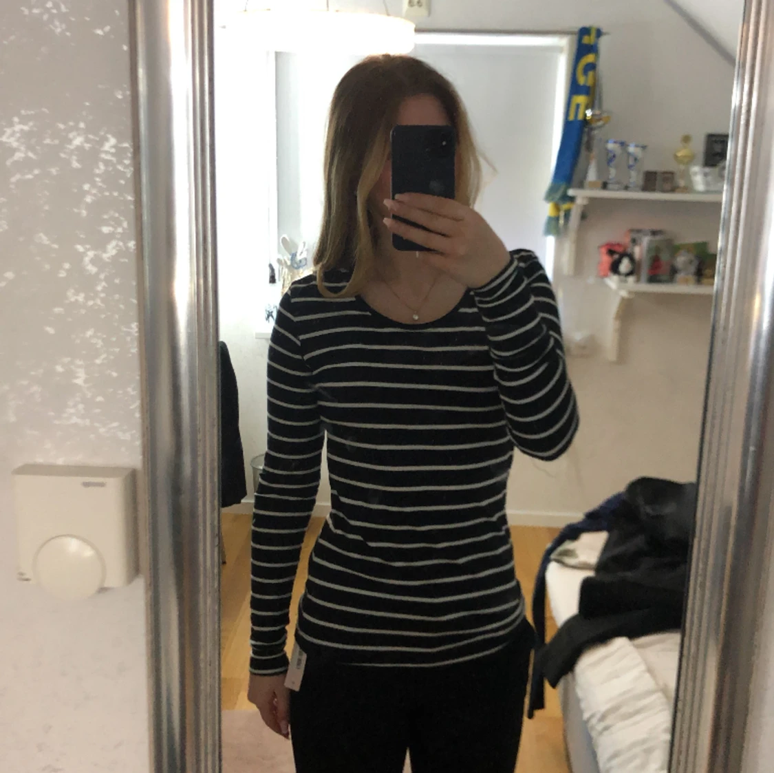 Långärmad randig tröja