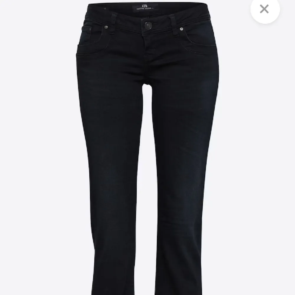 Hej! Säljer mina typ helt oanvända ltb jeans! Då dom är lite korta på mig.❤️❤️. Jeans & Byxor.