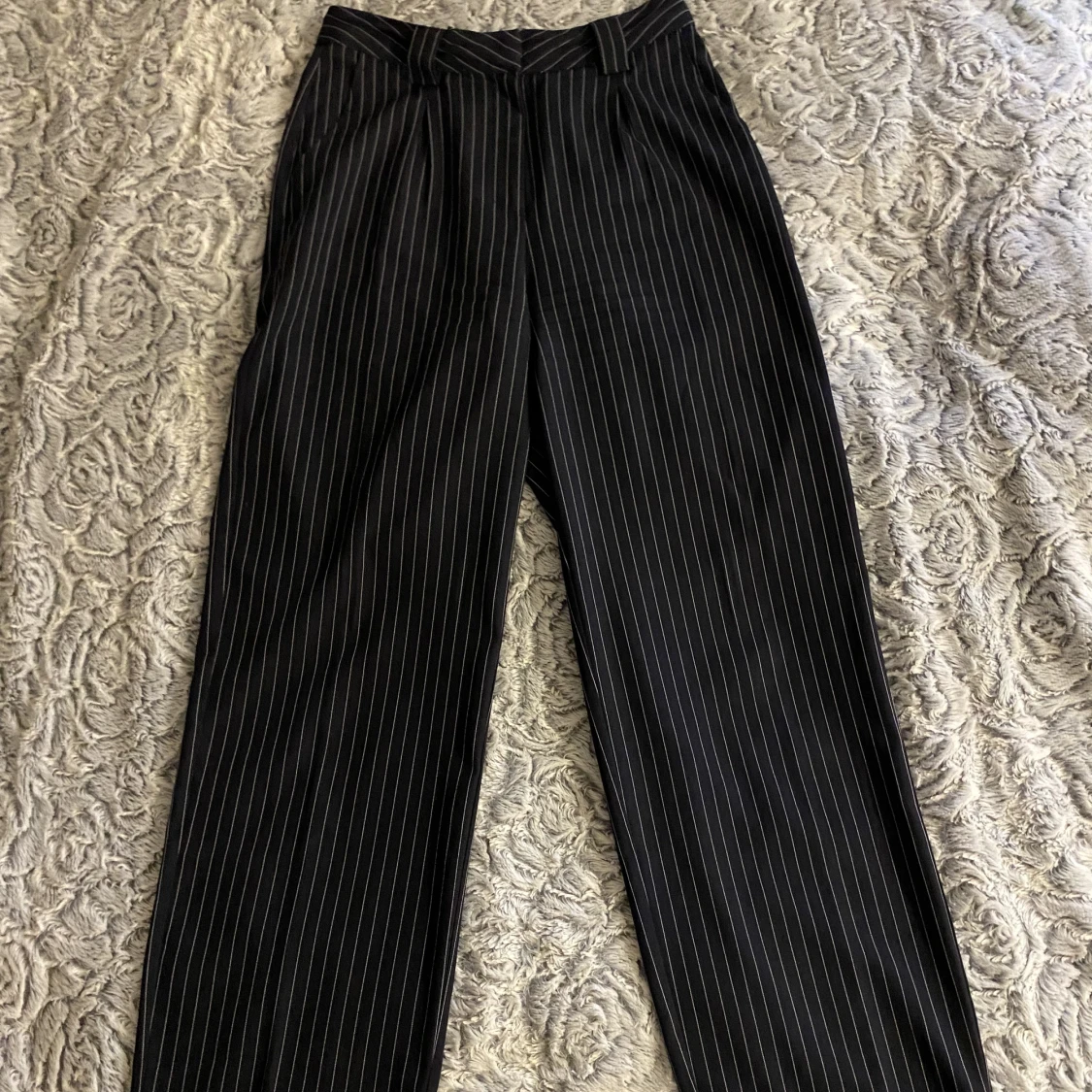 Kostymbyxa från NA-KD